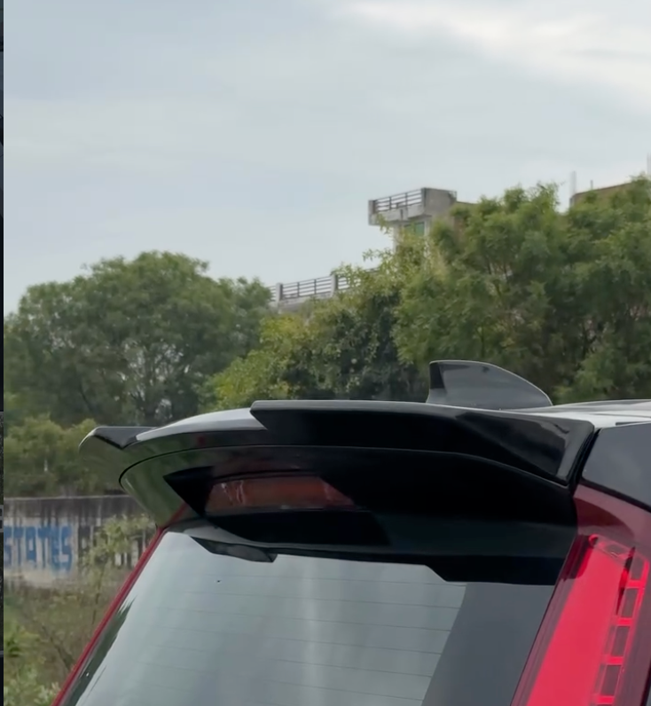 Scorpio n spoiler- black colour